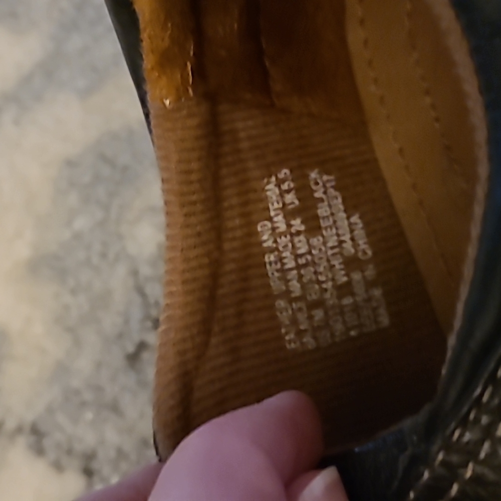 Leather Vintage Look Sneakers - Picture 5 of 8